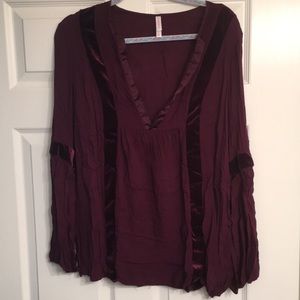 70’s inspired velvet striped blouse